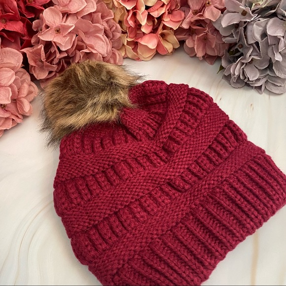 Red Knit Criss Cross Ponytail Pom Pom Beanie - Picture 8 of 15